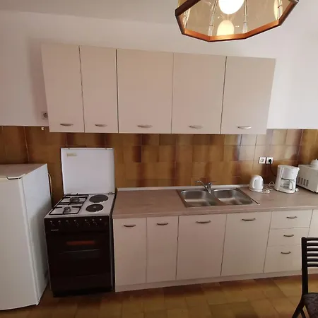 Fuer 2-3 Personen Mit Balkon By Interhome * Crikvenica