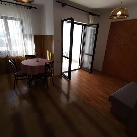 Fuer 2-3 Personen Mit Balkon By Interhome Crikvenica