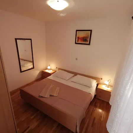 Fuer 2-3 Personen Mit Balkon By Interhome Crikvenica