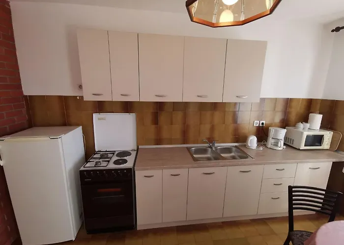 Fuer 2-3 Personen Mit Balkon By Interhome * Crikvenica