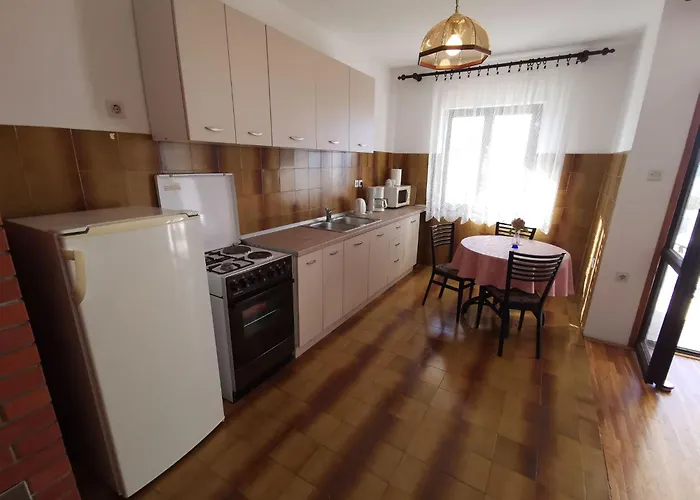 Fuer 2-3 Personen Mit Balkon By Interhome * Crikvenica