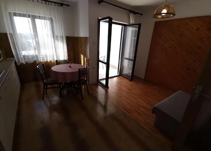 Fuer 2-3 Personen Mit Balkon By Interhome Crikvenica