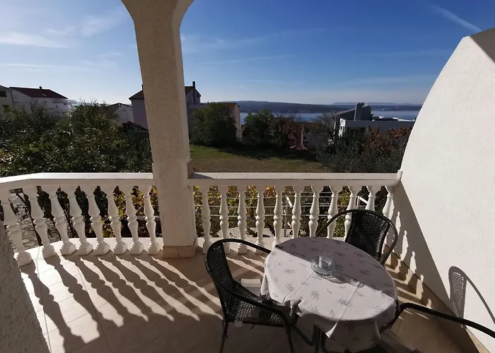Fuer 2-3 Personen Mit Balkon By Interhome * Crikvenica