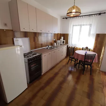 Fuer 2-3 Personen Mit Balkon By Interhome * Crikvenica