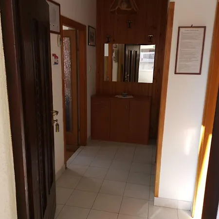 Apartman Fuer 2-3 Personen Mit Balkon By Interhome *