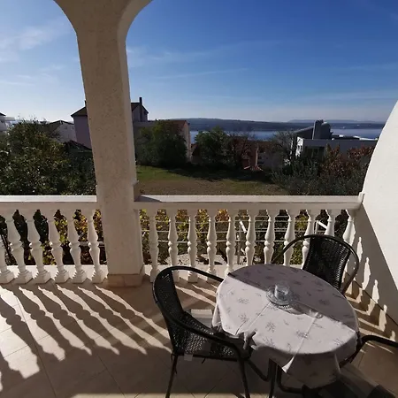 Fuer 2-3 Personen Mit Balkon By Interhome * Crikvenica